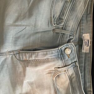 Denizen from Levi's Light Blue Skinny Jeans